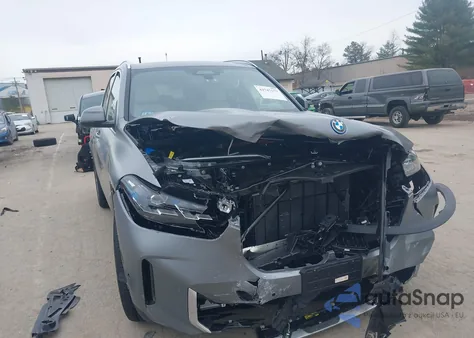 2026 BMW X5 Phev xDrive50E z USA, uszkodzony, nr VIN 5UX43EU05T9059835